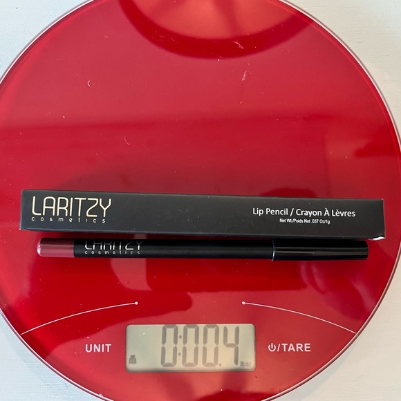 TWO LARITZY Cosmetics LIP PENCILS: NIB RETRO RED and CABERNET; Discontinued HTF - Picture 11 of 11